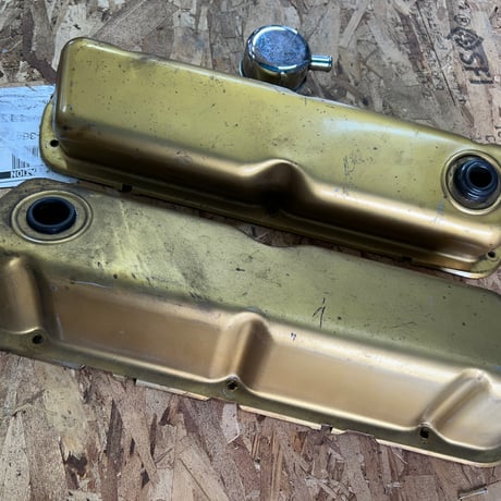 SB Ford 289 302 351バルブカバー Goldペイント