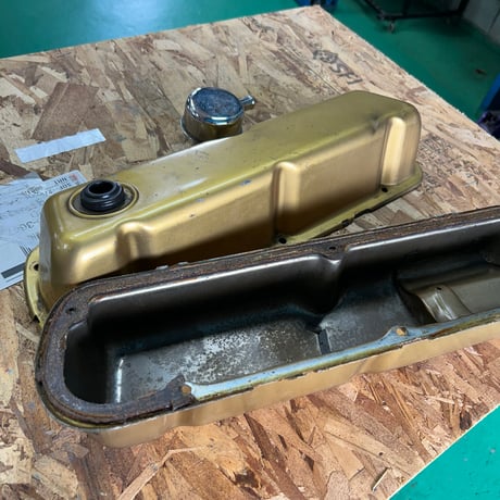 SB Ford 289 302 351バルブカバー Goldペイント