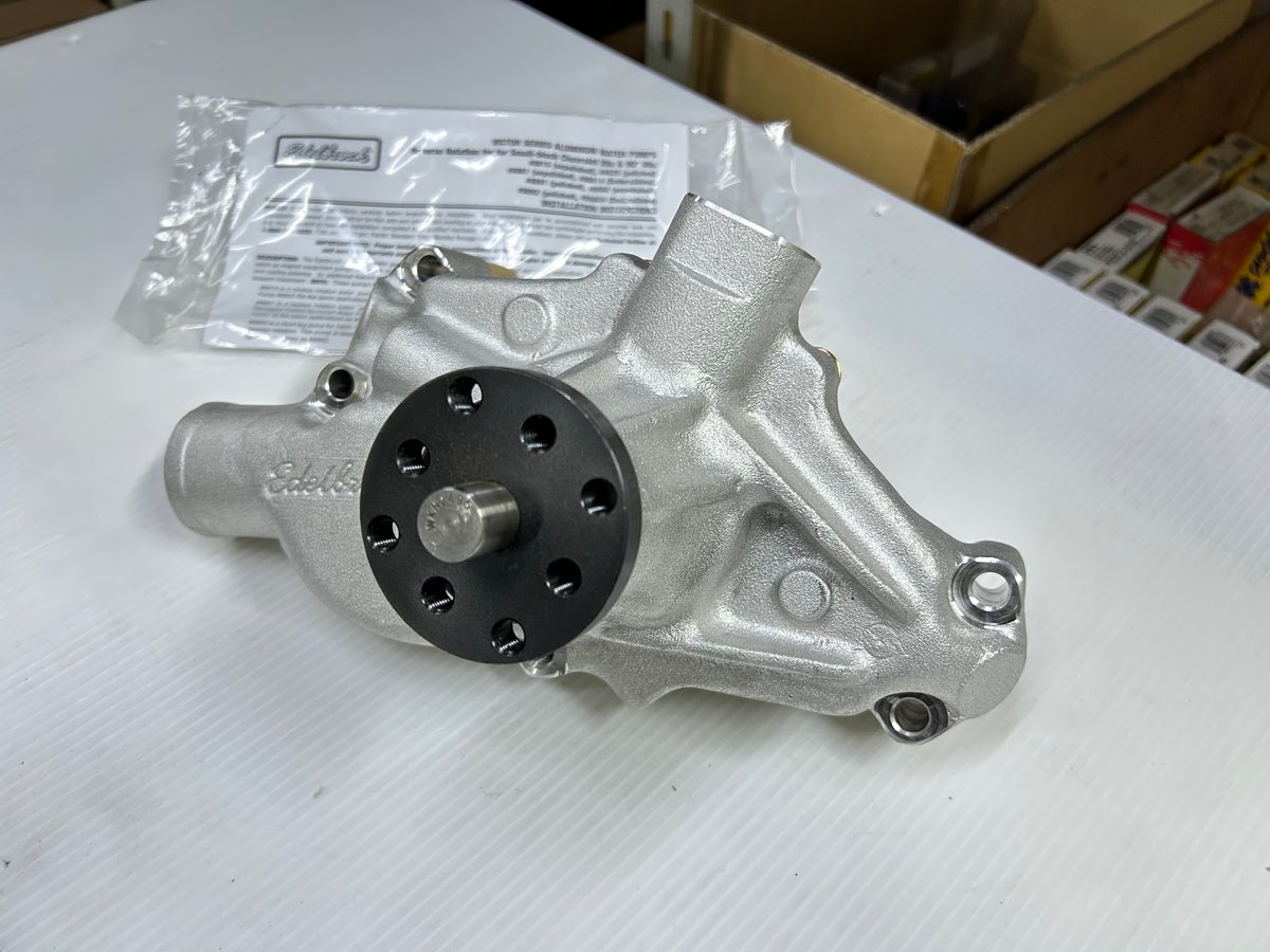 Edelbrock ウォーターポンプ SBChevy ショート | PRIME WORKS O