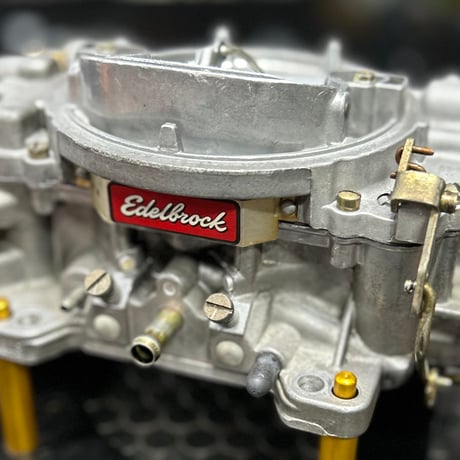 Edelbrock リビルドキャブレター  1405 600cfm Manual choke