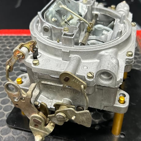 Edelbrock リビルドキャブレター  1405 600cfm Manual choke