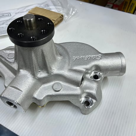 Edelbrock ウォーターポンプ SBChevy　ショート