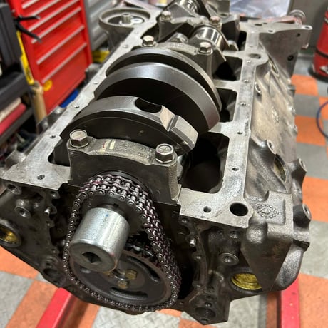 シボレー３５０エンジンＬＭ１リビルト　４ＢＯＬＴメイン　アルミヘッド　ＶＯＲＴＥＣ　ＮＥＷクランク　ピストン　カム