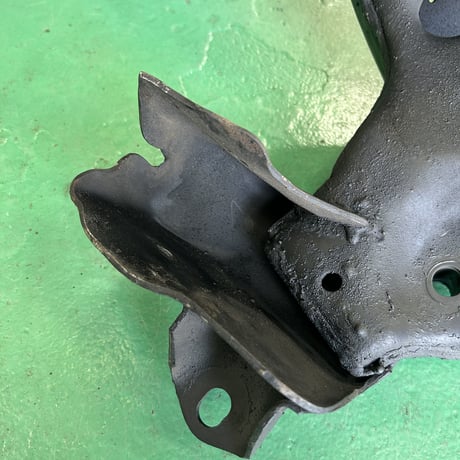 3rd カマロ、トランザム　フロントKメンバー　中古