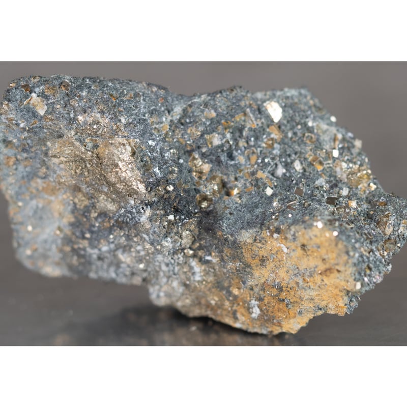 黄鉄鉱 原石 3947 | mineralhonpo