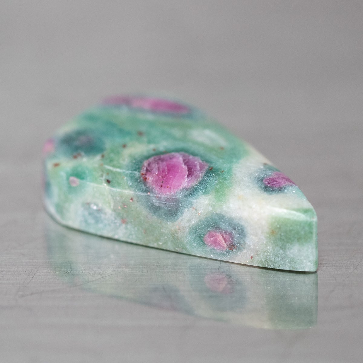 一点物‼️高品質無茶色ルビー in フックサイトワンド60gram