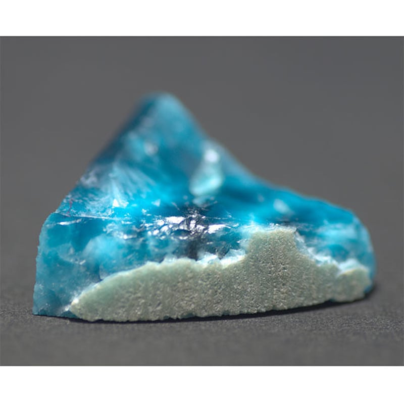 ビクトリアストーン 原石 066 | mineralhonpo