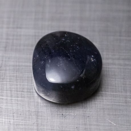 アイオライトサンストーン　ルース　31627