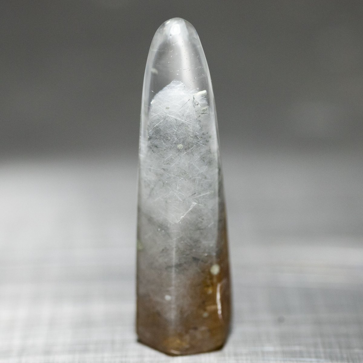 まりも水晶 国産 研磨原石 3381 | mineralhonpo