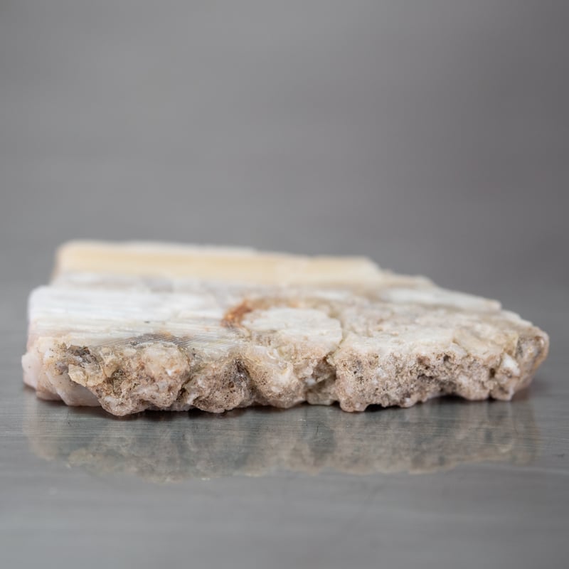 北海道産オパール 未研磨原石 35523 | mineralhonpo