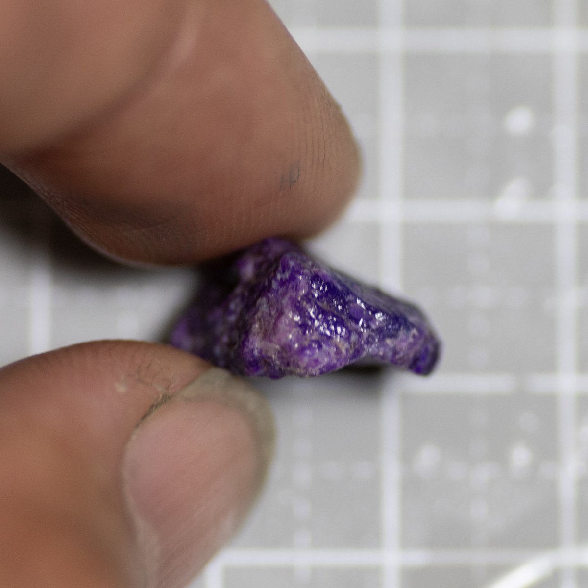 スギライト 原石 9626 | mineralhonpo