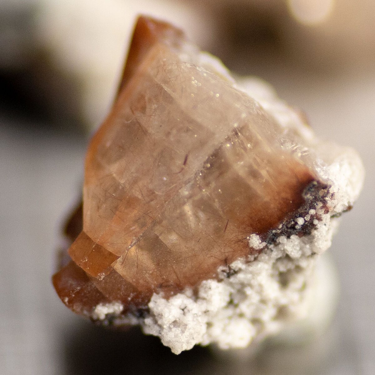 美し過ぎるピーチカラートパーズ原石161ct/非加熱/鉱物標本 美し過ぎるピーチカラートパーズ原石161ct/非加熱/鉱物標本