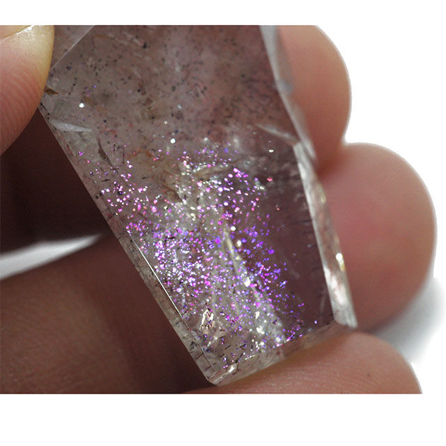 Qoo　夢幻品質　幻のエスピリト鉱山産　ピンクファイアークォーツのミニ原石 ピンクファイアークォーツ 研磨原石 012 | mineralhonpo