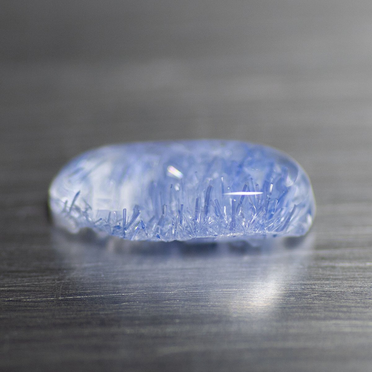 ★デュモルチェライトinクォーツ ハートルース19×18×11ミリ(SA+) ☆デュモルチェライトinクォーツ ハートルース19×18×11ミリ(SA+)