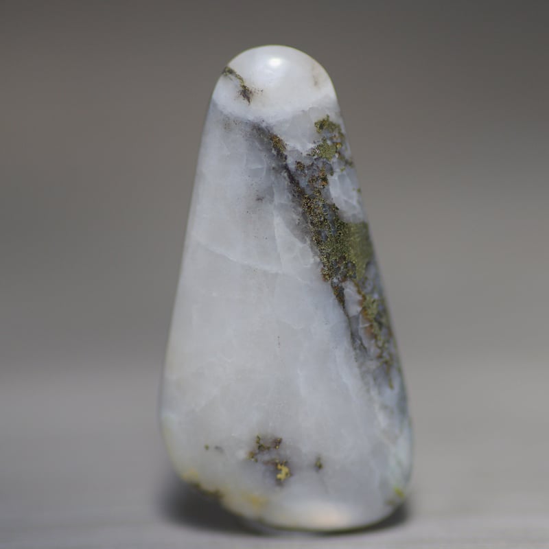 キャルコパイライトインクォーツ ルース 001 | mineralhonpo 