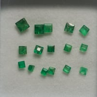 エメラルド　ルースセット　016