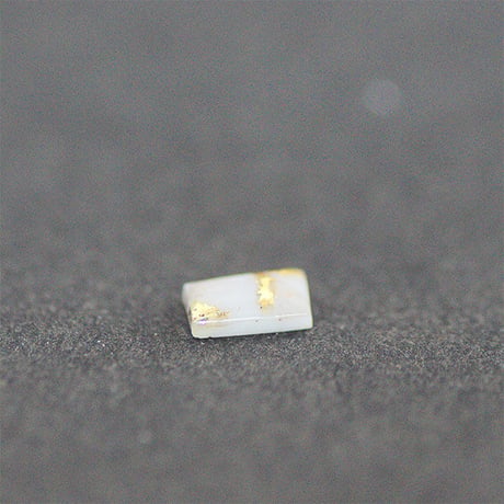 ゴールドインクォーツ　ルース　014