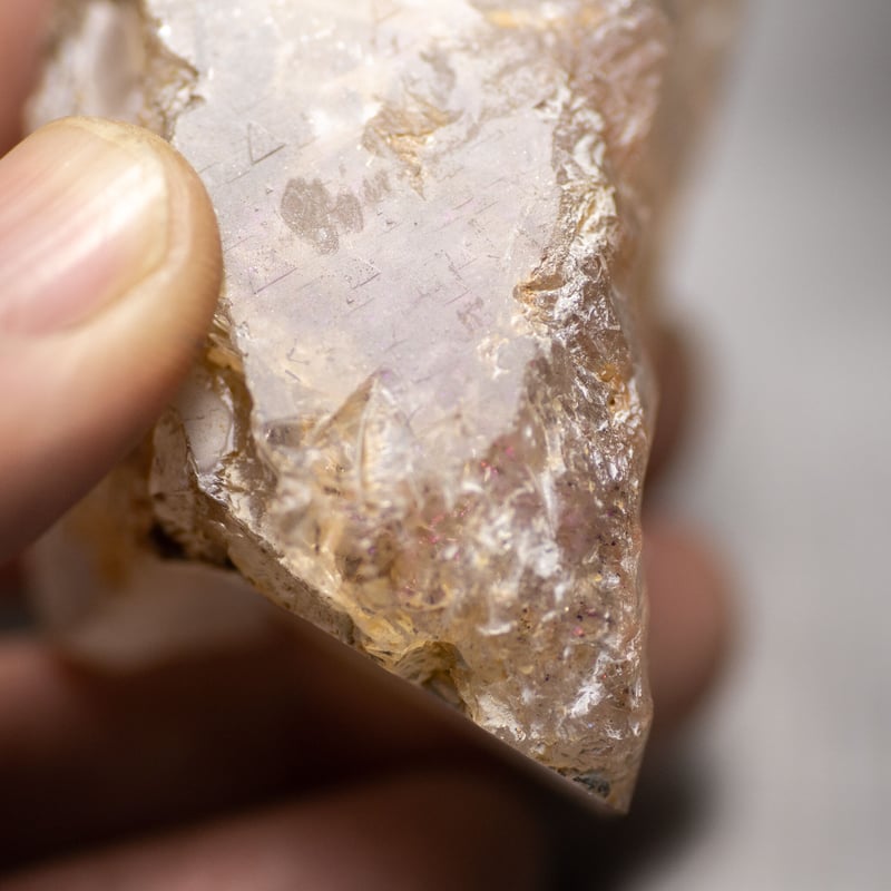 ピンクファイアクォーツ 原石 132060 | mineralhonpo