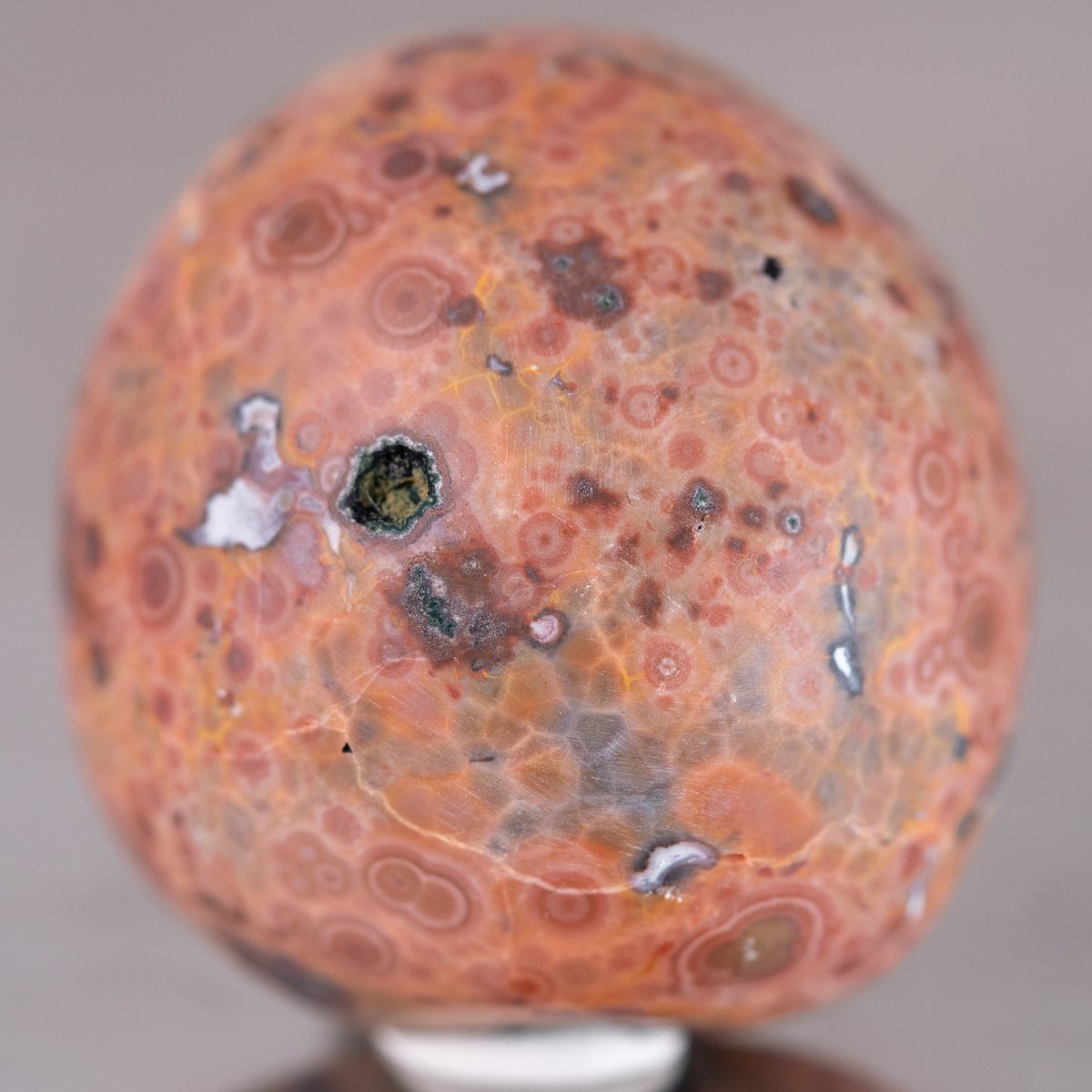 0908162 セール✨戦国紅瑪瑙17ミリ 貫通穴 キラキラ✨結晶 0908162