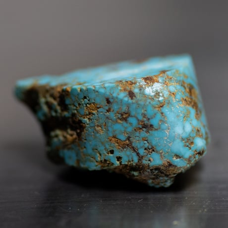 ナンバーエイトターコイズ　原石　93243