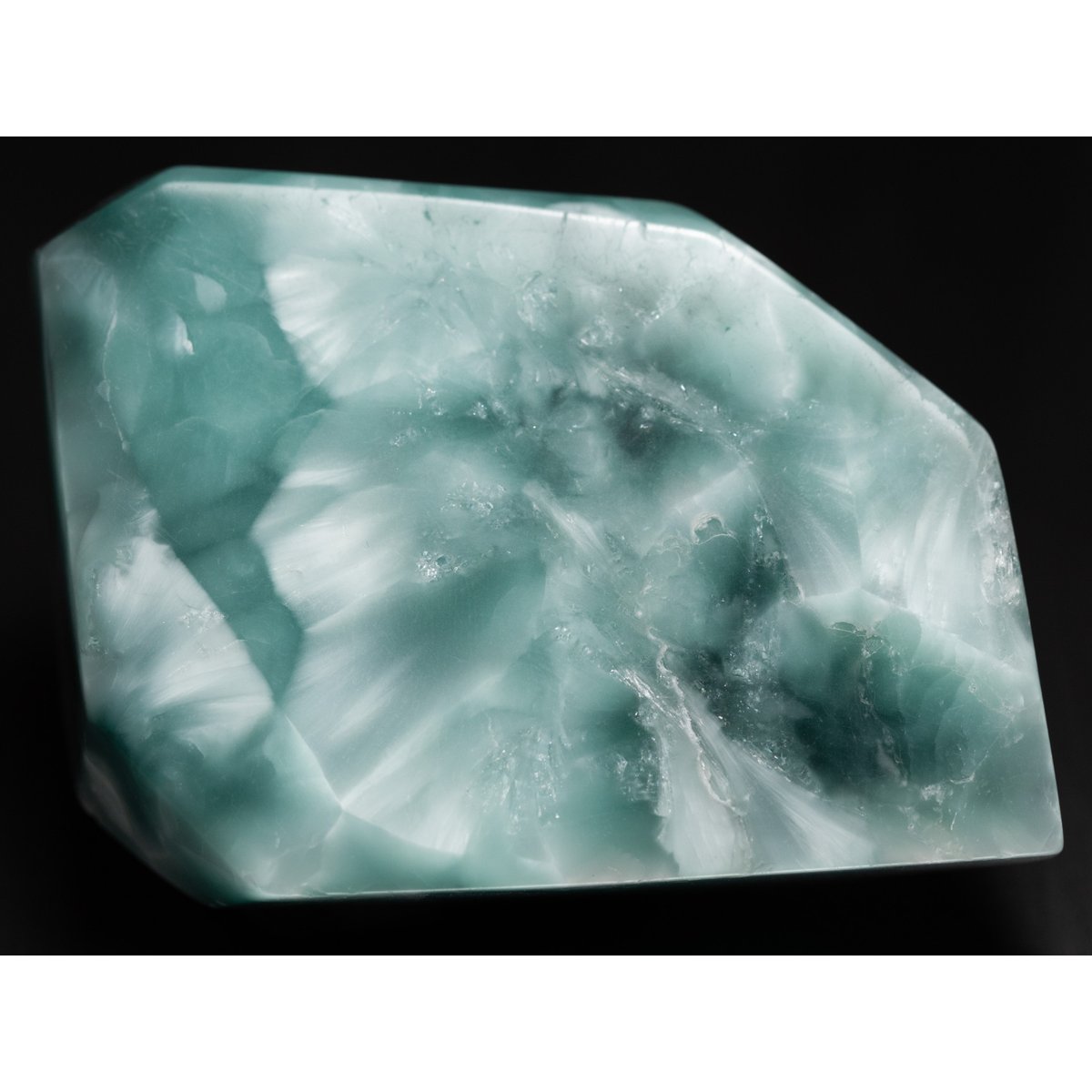 ビクトリアストーン 原石 4021 | mineralhonpo