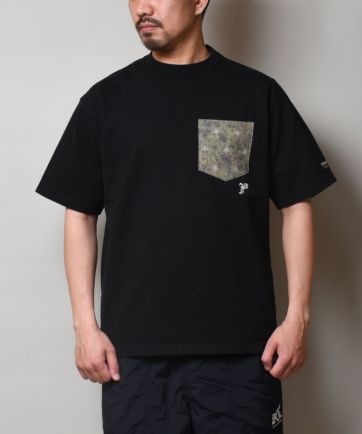 レイドバックファブリック(raidback fabric) アーチロゴ Tシャツ