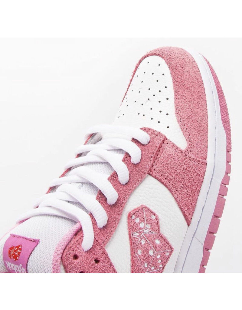 pinkdog様 Nike Dunk Low Pink Swoosh IB8510-100