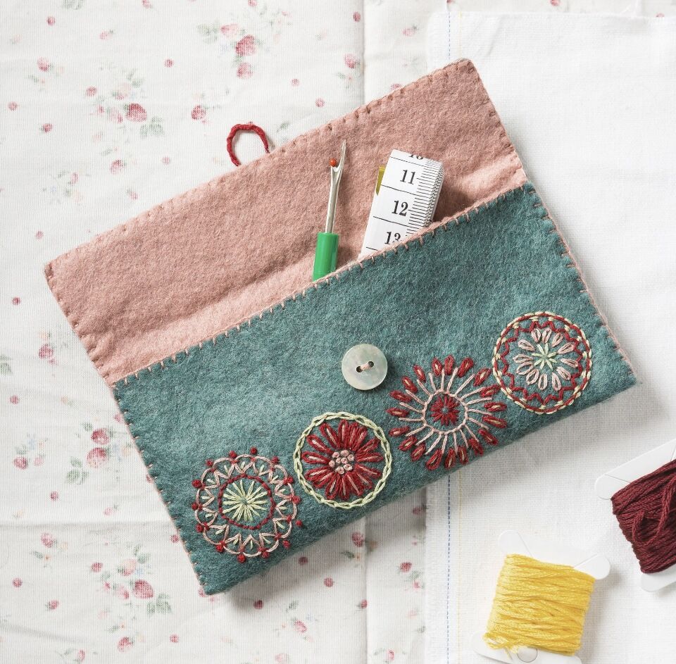 cano♡   ウエイト枠   刺繍イニシャルポーチ♡ ひなママ♡ ウエイト枠 刺繍イニシャルポーチ♡ イニシャル