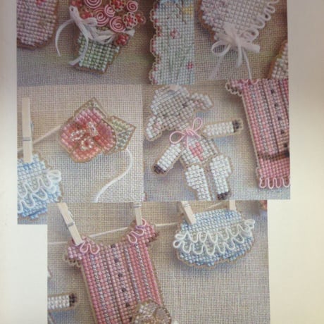 Brooke's Books クロスステッチチャートセット「ピンク」