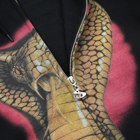 Yardsale Kobra Hood - Black