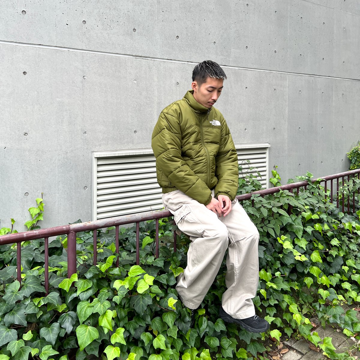 【美品、使用回数1回】THE NORTH FACE フットレスト 2個オリーブ 美品、使用回数1回】THE NORTH FACE フットレスト 2個オリーブ