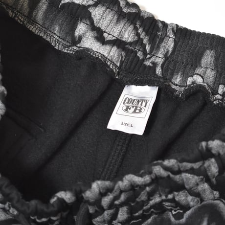 FB County Inked Up Baggy Fleece Shorts - Black