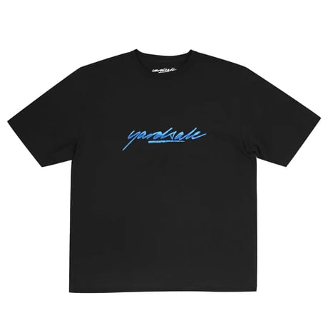YARDSALE SCRIPT SLUDGE TEE - BLACK