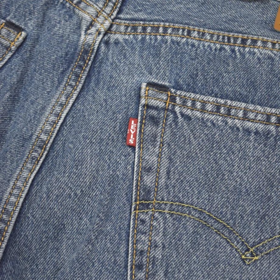69d5f6515106c2197702ec4d