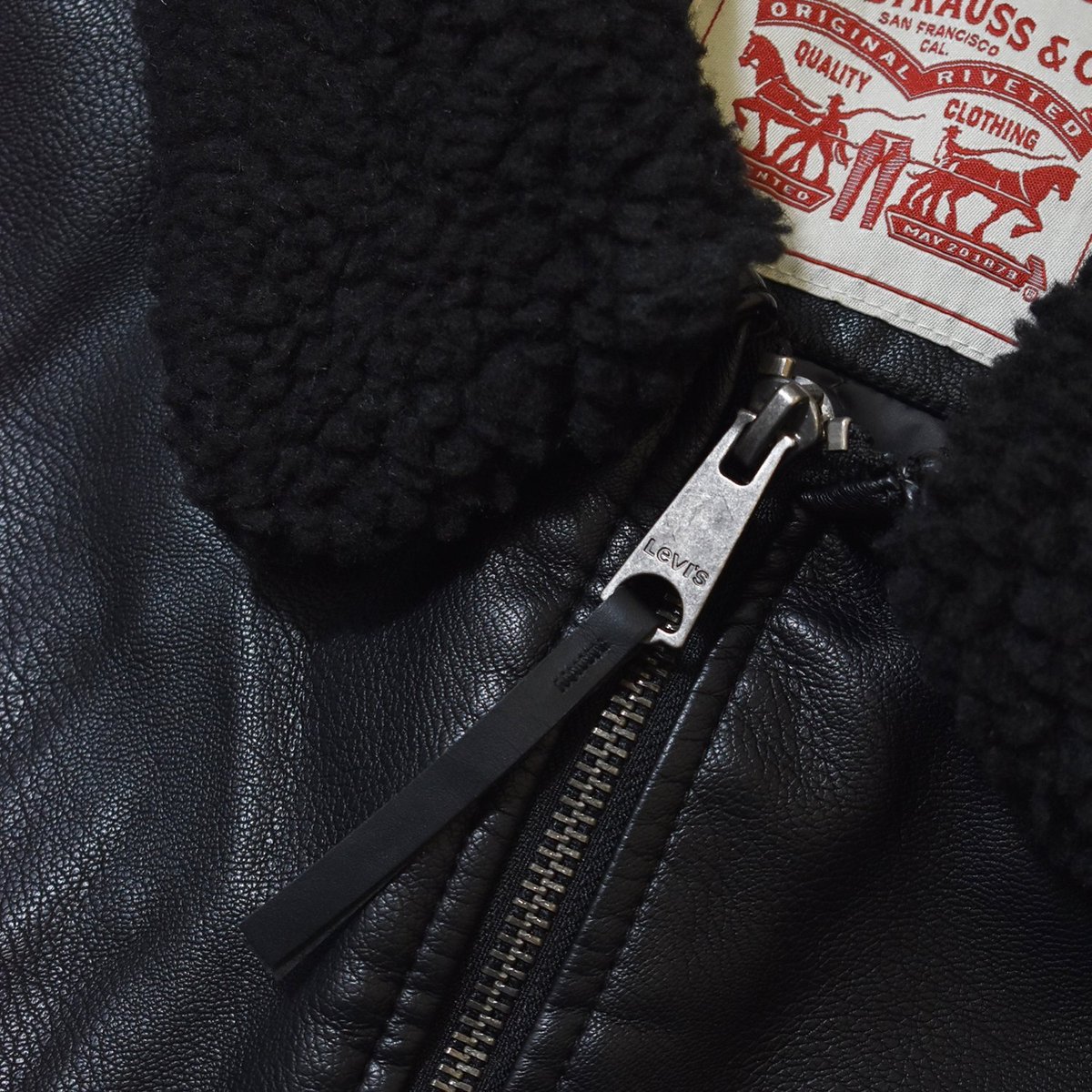US Levi's Leather Bomber Jacket - Black | RULEZ