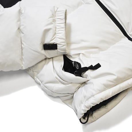 US The North Face 1996 Retro Nuptse Jacket - White / Black