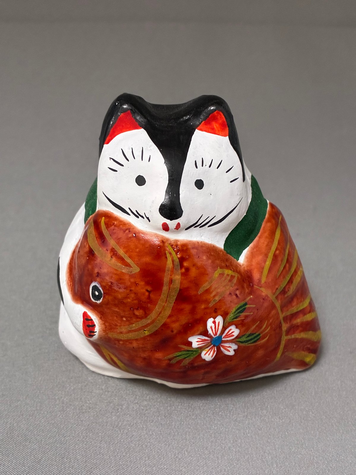 釜猫(鯛くわえ猫) | hanamaki-ningyo