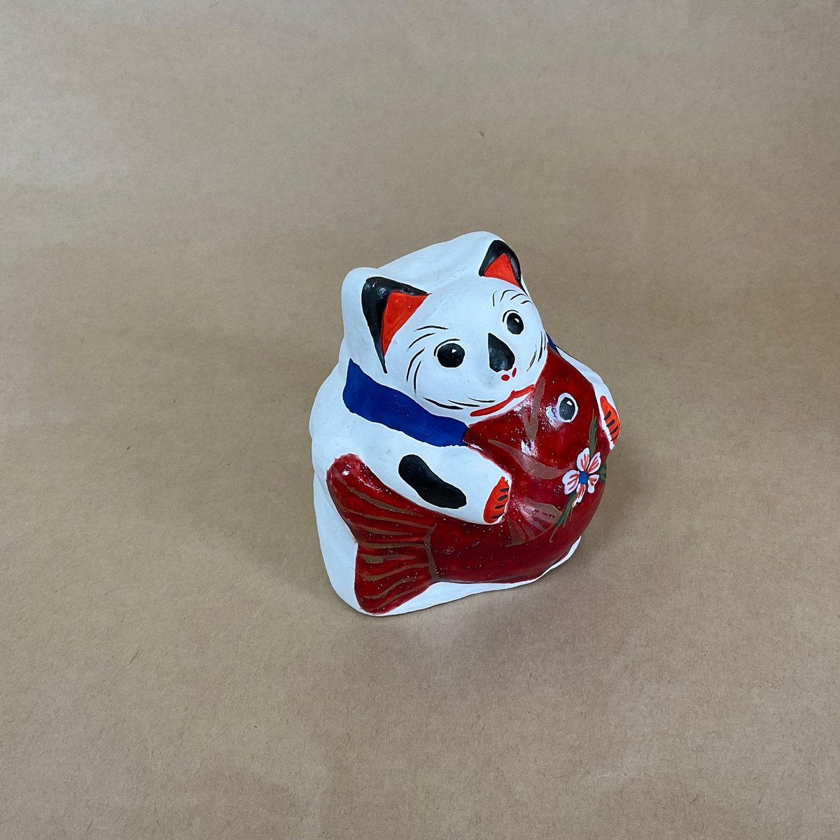 釜猫(鯛抱き) | hanamaki-ningyo