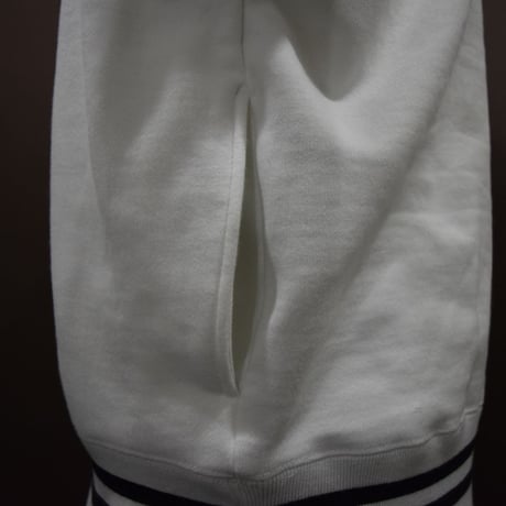 DOMESPAIR//Weserblick weight to Crew neck【WHITE】