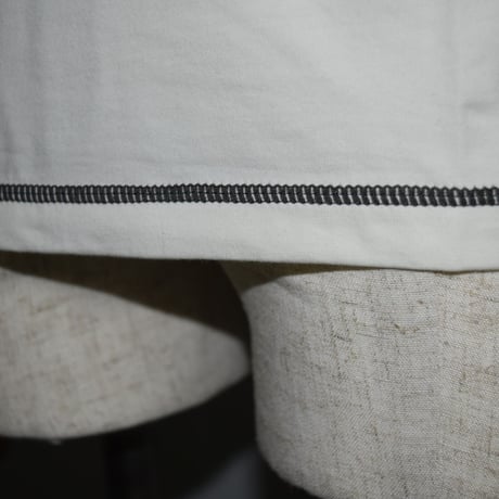 DOMESPAIR//Gumtag.Stone.T-shirt/ 【White】