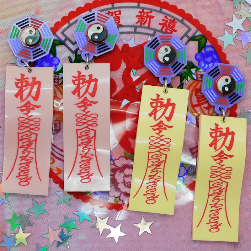 キョンシーのパステル霊符 【両耳セット】 Earrings/Ear clips キョンシーのパステル霊符 【両耳セット】 Earrings/Ear clips