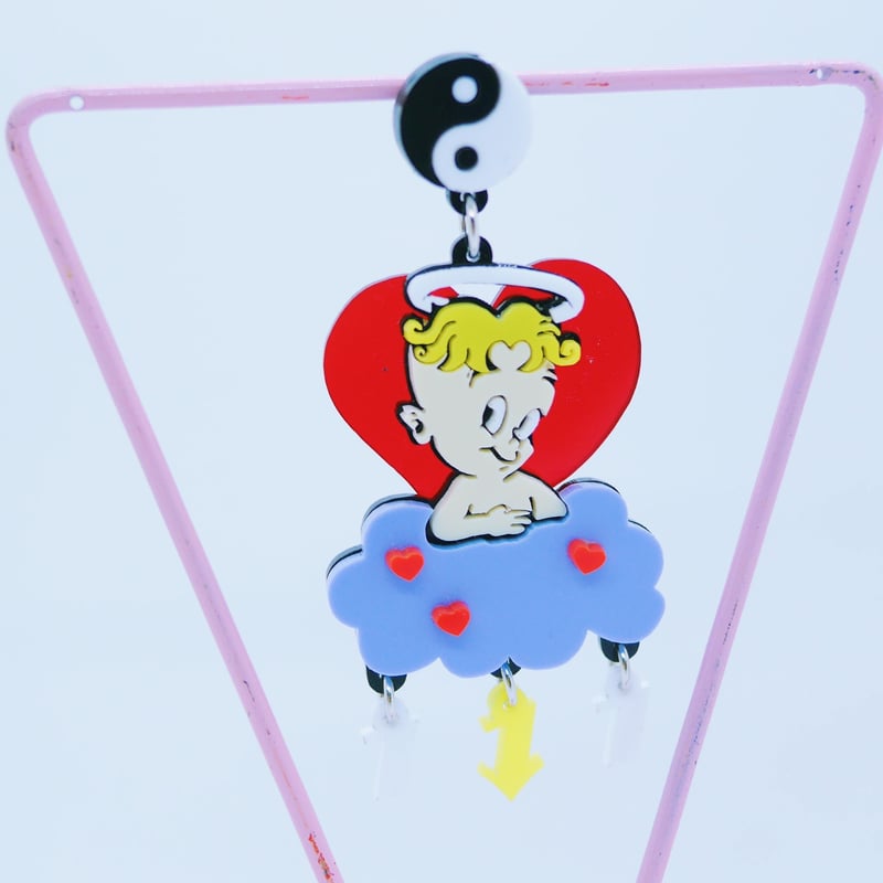 ラッキー7！ポップでキュートな天使【片耳/ブローチ】Angel Brooch