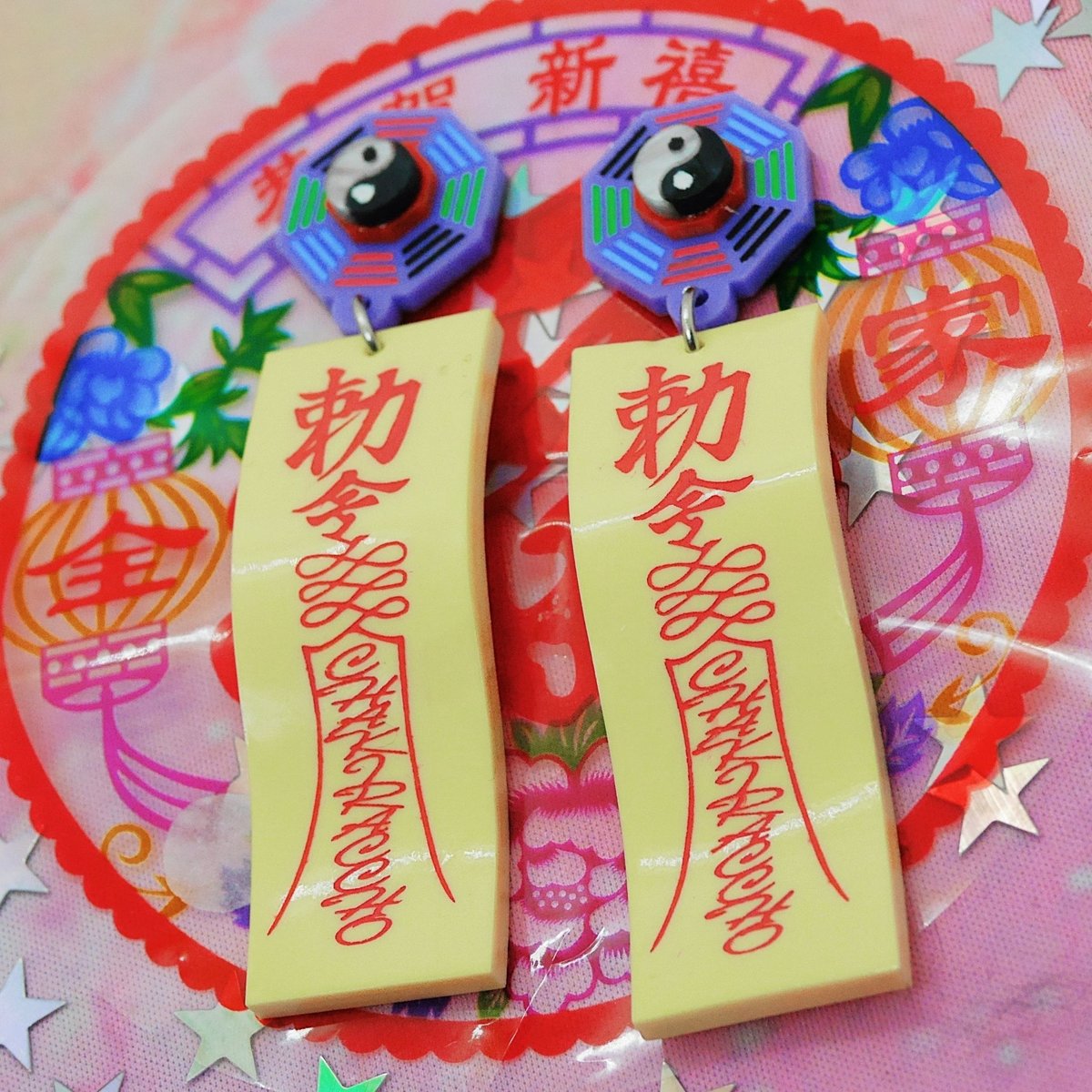 キョンシーのパステル霊符 【両耳セット】 Earrings/Ear clips キョンシーのパステル霊符 【両耳セット】 Earrings/Ear clips