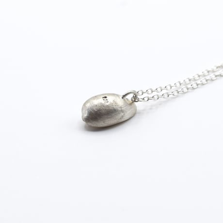 Bisho necklace 05 タカラガイ