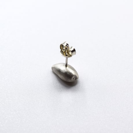 Bisho pierce 05 タカラガイ