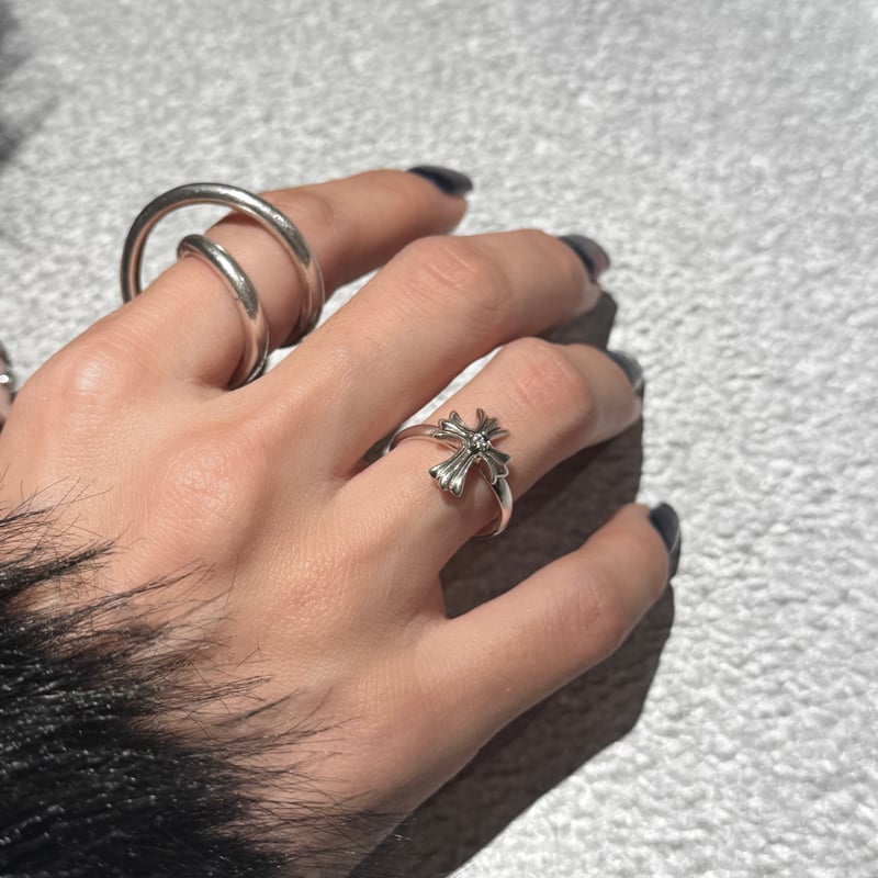 LOVERS】silver925 czcross Ring | SEULEMENT