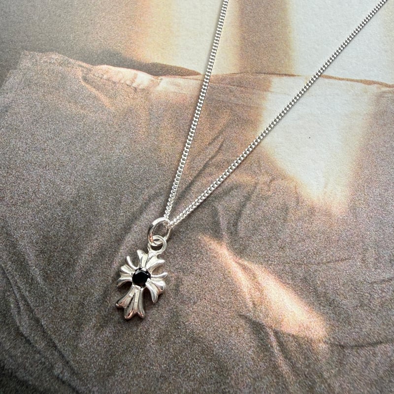 LOVERS】silver925 czcross Necklaces | SEULEMENT