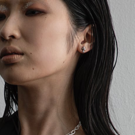 【LOVERS】silver925 cross Pierce