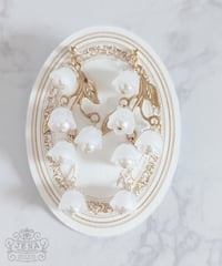 すずらんの耳飾り〚イヤリングorピアス　単品〛