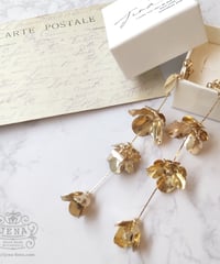 Golden metal flowers